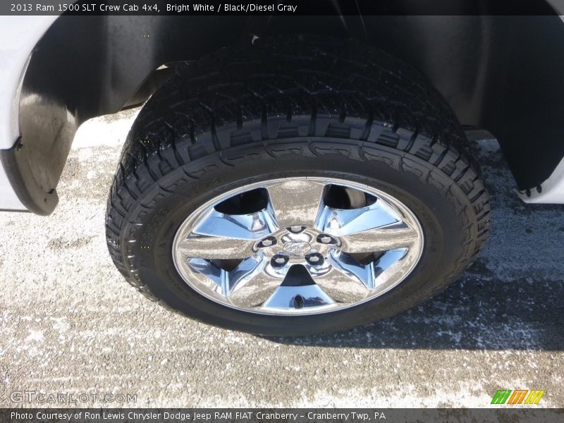 Bright White / Black/Diesel Gray 2013 Ram 1500 SLT Crew Cab 4x4