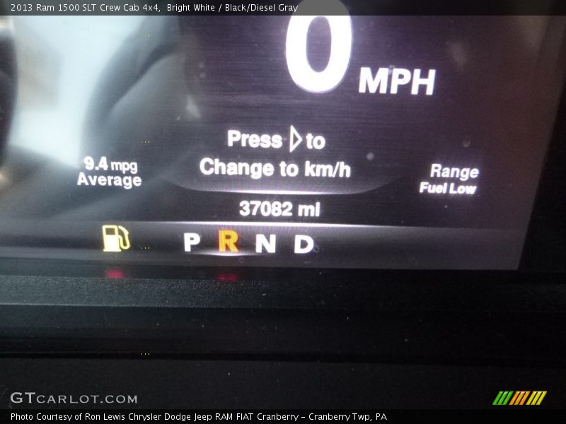 Bright White / Black/Diesel Gray 2013 Ram 1500 SLT Crew Cab 4x4