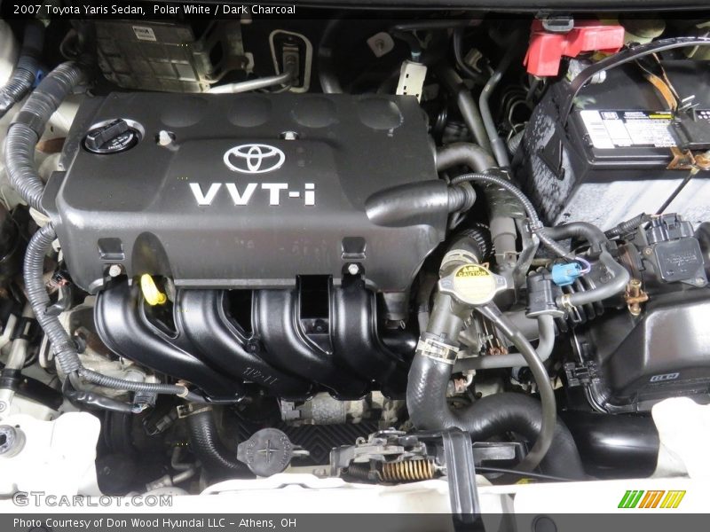 Polar White / Dark Charcoal 2007 Toyota Yaris Sedan