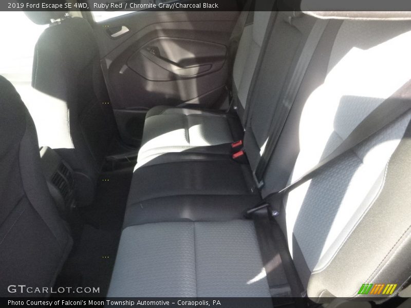 Ruby Red / Chromite Gray/Charcoal Black 2019 Ford Escape SE 4WD