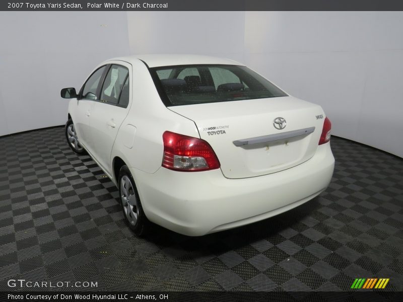 Polar White / Dark Charcoal 2007 Toyota Yaris Sedan