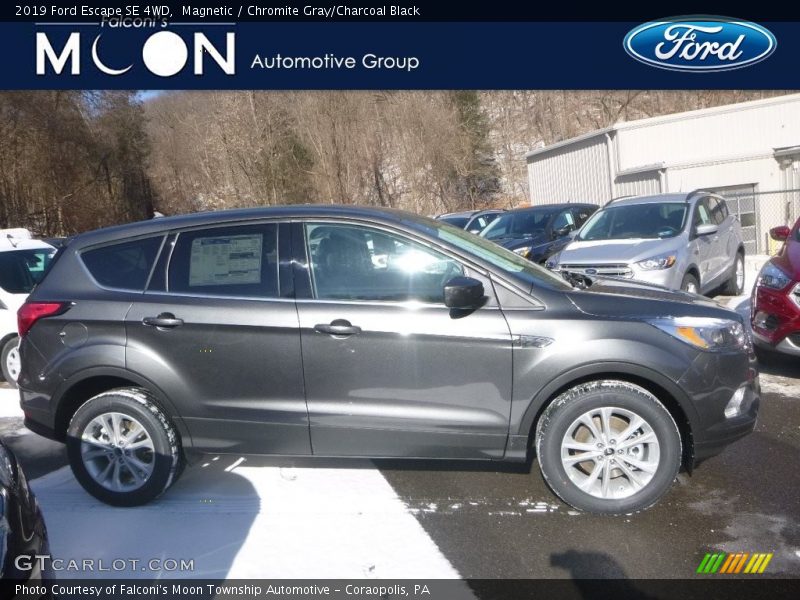 Magnetic / Chromite Gray/Charcoal Black 2019 Ford Escape SE 4WD