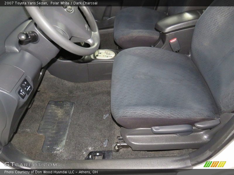 Polar White / Dark Charcoal 2007 Toyota Yaris Sedan