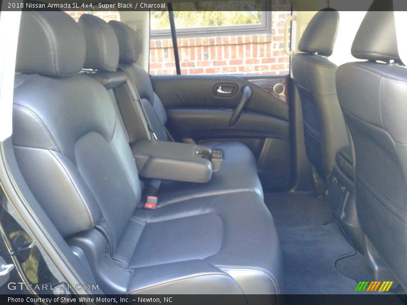 Super Black / Charcoal 2018 Nissan Armada SL 4x4