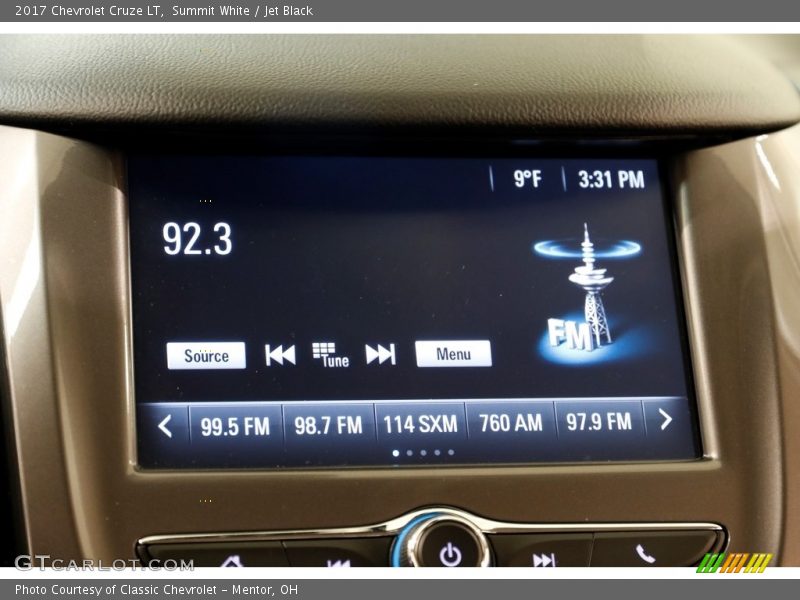 Summit White / Jet Black 2017 Chevrolet Cruze LT