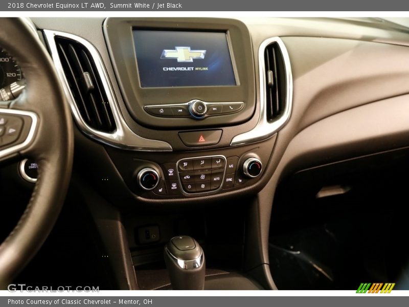 Summit White / Jet Black 2018 Chevrolet Equinox LT AWD