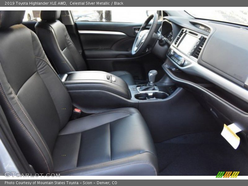 Celestial Silver Metallic / Black 2019 Toyota Highlander XLE AWD