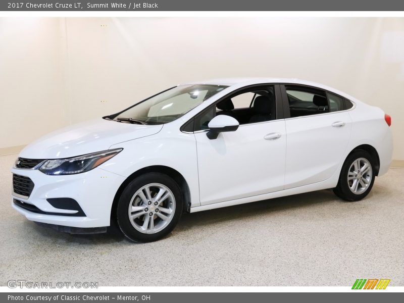 Summit White / Jet Black 2017 Chevrolet Cruze LT