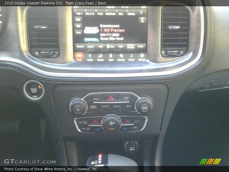 Plum Crazy Pearl / Black 2019 Dodge Charger Daytona 392
