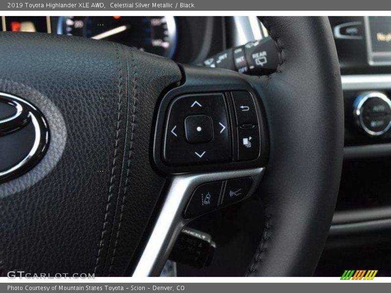 Celestial Silver Metallic / Black 2019 Toyota Highlander XLE AWD