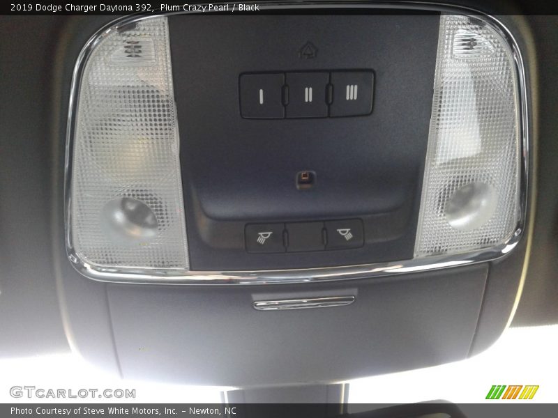 Plum Crazy Pearl / Black 2019 Dodge Charger Daytona 392
