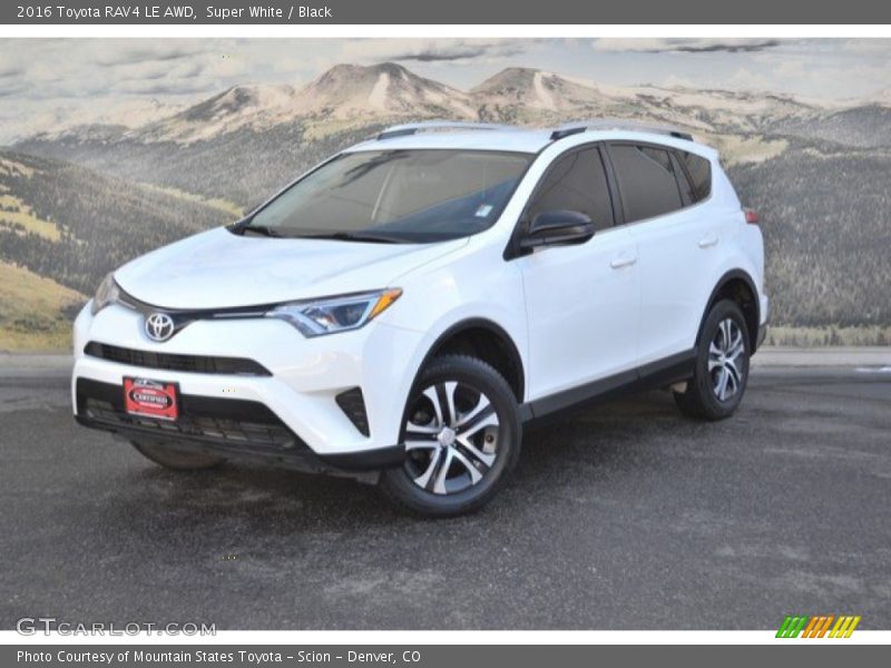 Super White / Black 2016 Toyota RAV4 LE AWD