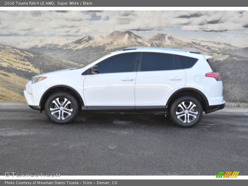 Super White / Black 2016 Toyota RAV4 LE AWD