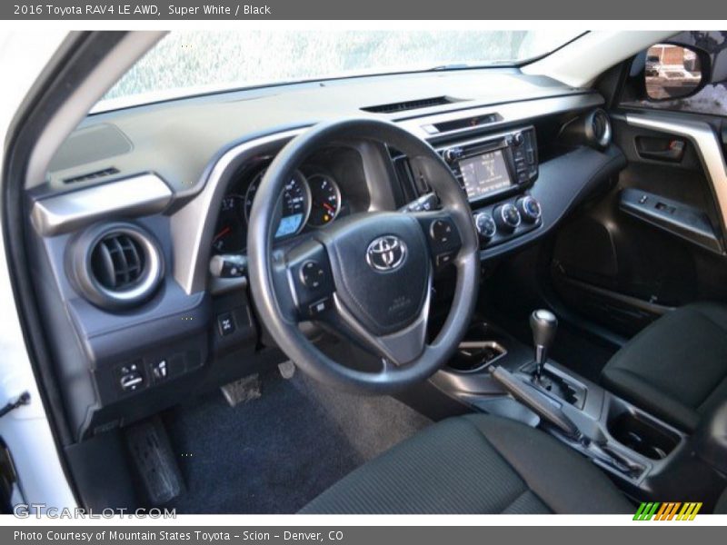 Super White / Black 2016 Toyota RAV4 LE AWD