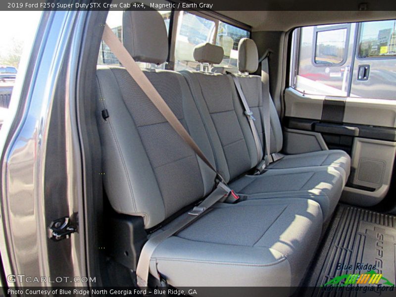 Magnetic / Earth Gray 2019 Ford F250 Super Duty STX Crew Cab 4x4