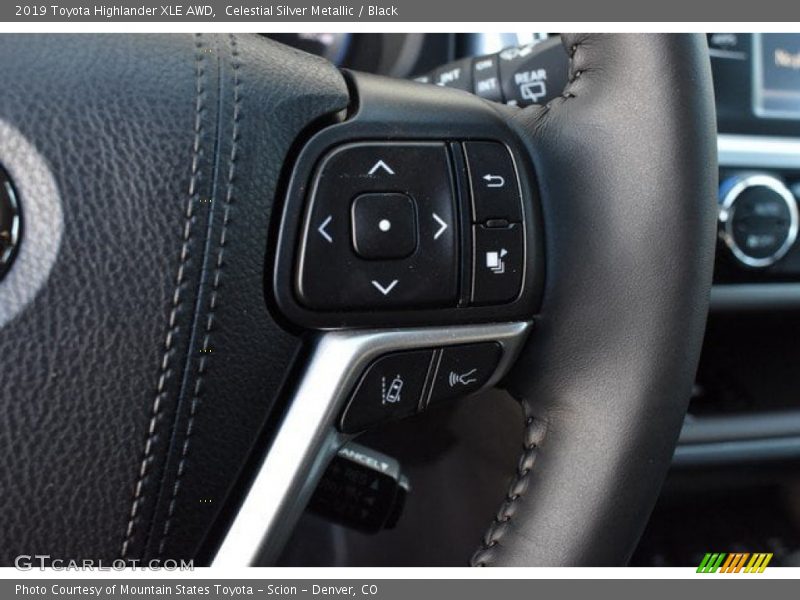 Celestial Silver Metallic / Black 2019 Toyota Highlander XLE AWD