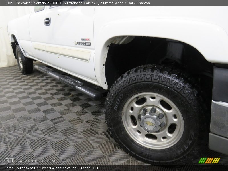 Summit White / Dark Charcoal 2005 Chevrolet Silverado 2500HD LS Extended Cab 4x4
