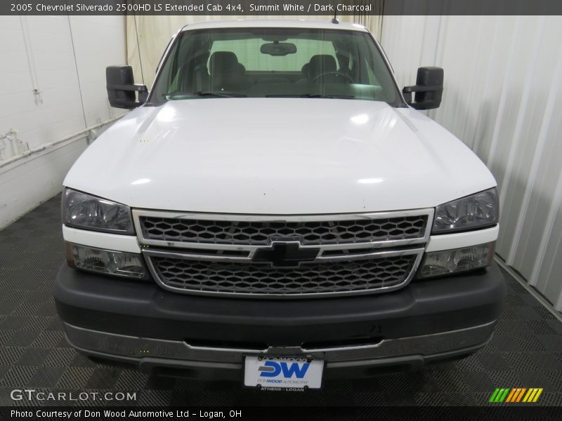 Summit White / Dark Charcoal 2005 Chevrolet Silverado 2500HD LS Extended Cab 4x4