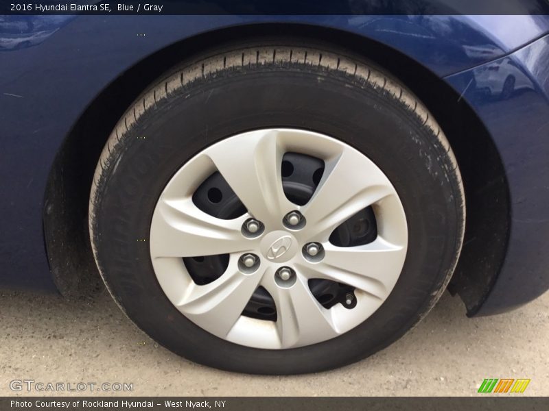 Blue / Gray 2016 Hyundai Elantra SE