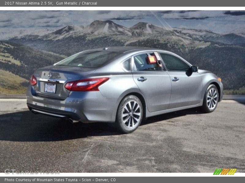 Gun Metallic / Charcoal 2017 Nissan Altima 2.5 SV