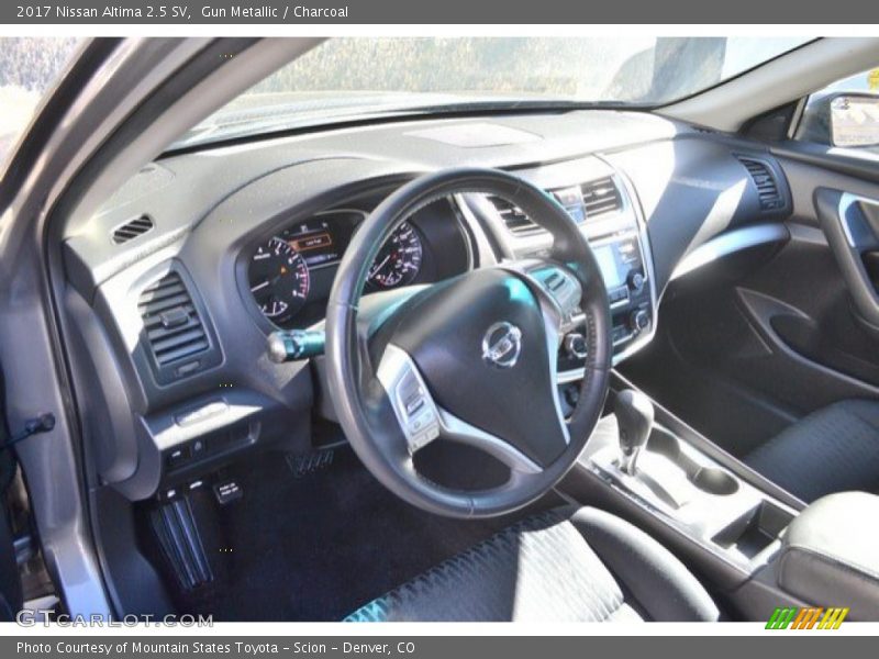 Gun Metallic / Charcoal 2017 Nissan Altima 2.5 SV