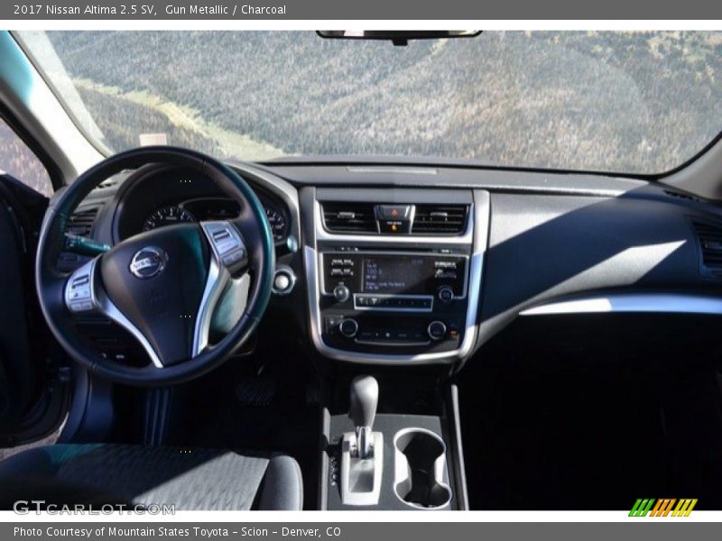 Gun Metallic / Charcoal 2017 Nissan Altima 2.5 SV