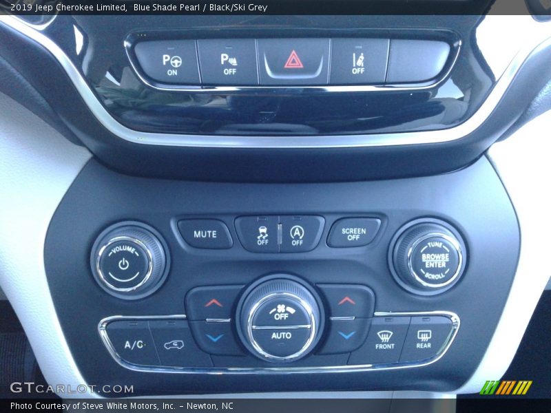 Blue Shade Pearl / Black/Ski Grey 2019 Jeep Cherokee Limited