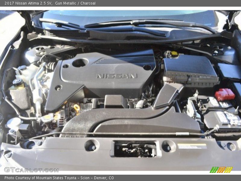 Gun Metallic / Charcoal 2017 Nissan Altima 2.5 SV