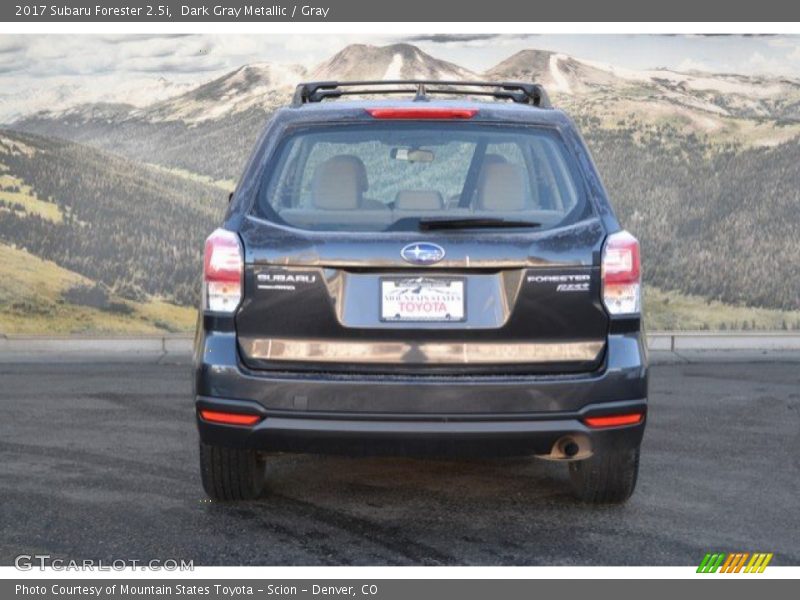 Dark Gray Metallic / Gray 2017 Subaru Forester 2.5i