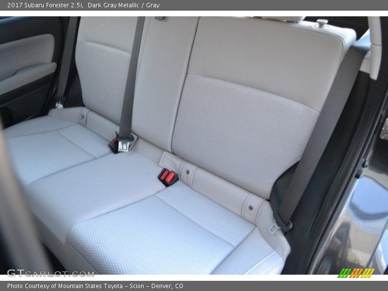 Dark Gray Metallic / Gray 2017 Subaru Forester 2.5i