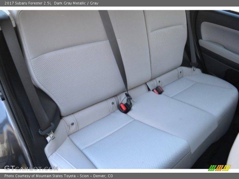 Dark Gray Metallic / Gray 2017 Subaru Forester 2.5i