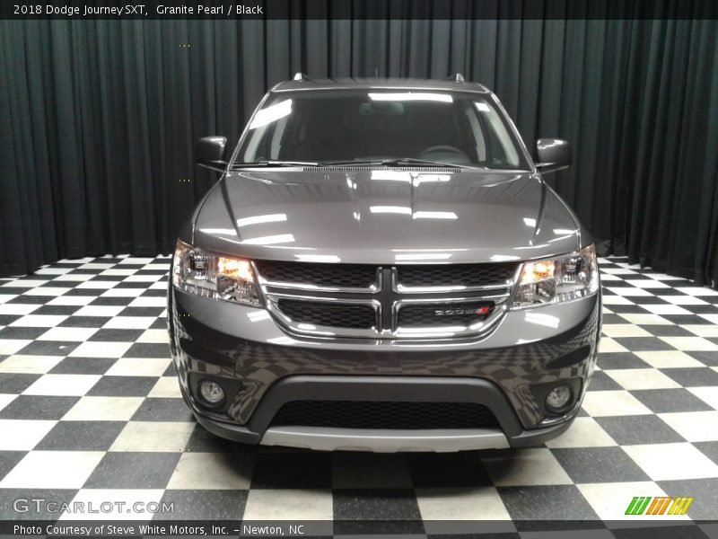 Granite Pearl / Black 2018 Dodge Journey SXT