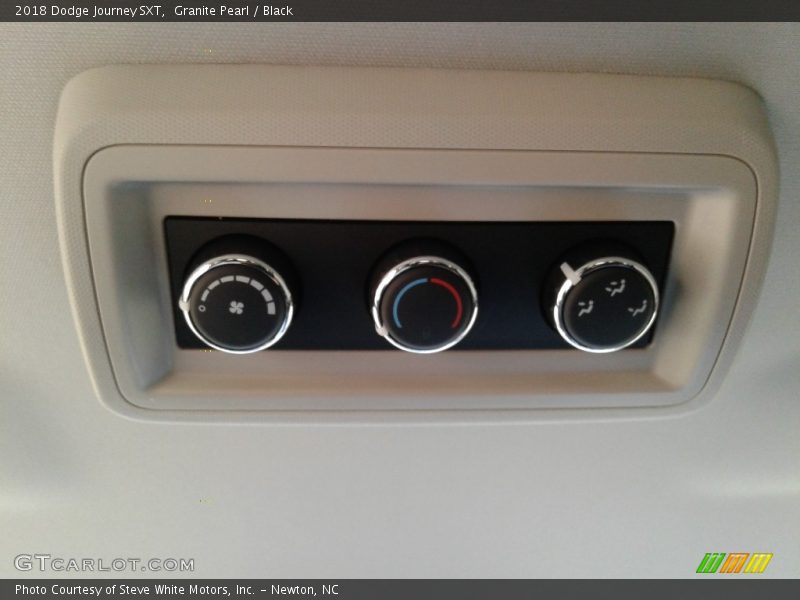 Granite Pearl / Black 2018 Dodge Journey SXT