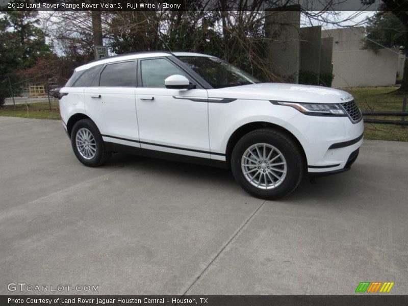 Fuji White / Ebony 2019 Land Rover Range Rover Velar S