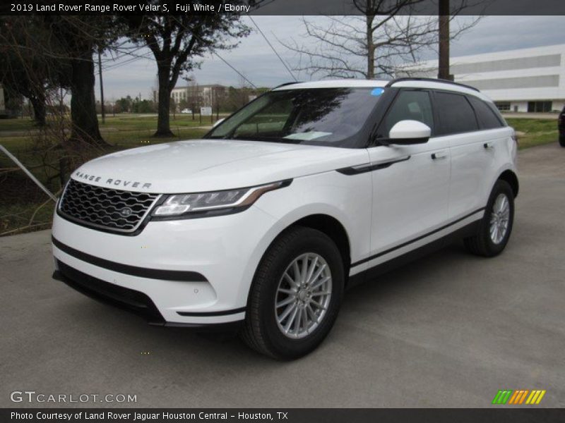 Fuji White / Ebony 2019 Land Rover Range Rover Velar S