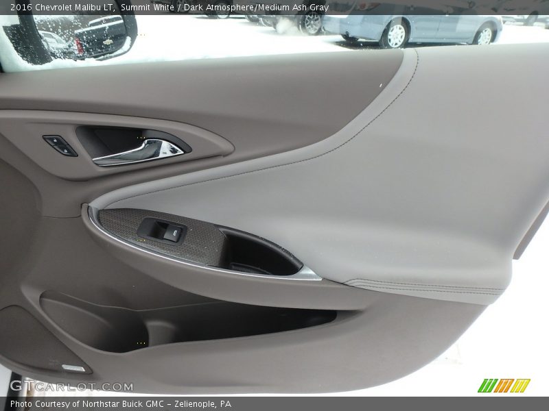 Summit White / Dark Atmosphere/Medium Ash Gray 2016 Chevrolet Malibu LT