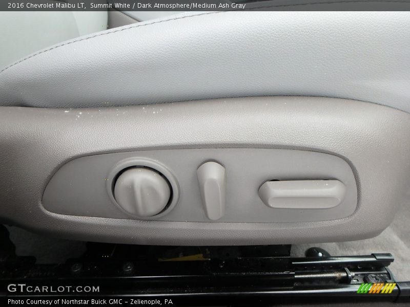 Summit White / Dark Atmosphere/Medium Ash Gray 2016 Chevrolet Malibu LT