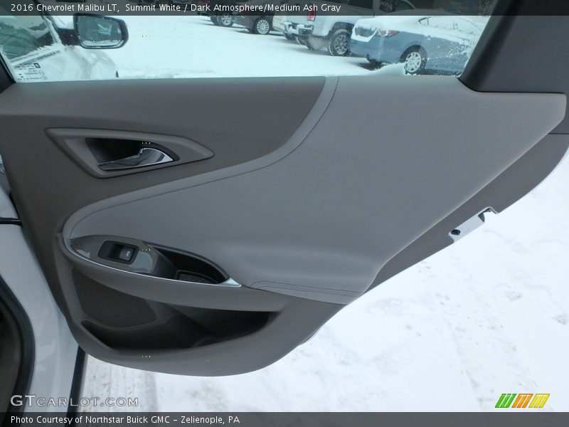 Summit White / Dark Atmosphere/Medium Ash Gray 2016 Chevrolet Malibu LT