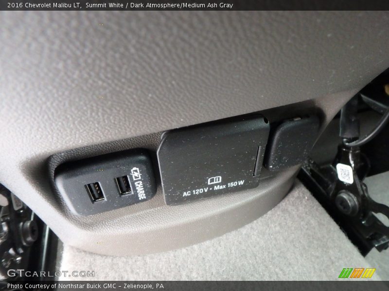 Summit White / Dark Atmosphere/Medium Ash Gray 2016 Chevrolet Malibu LT