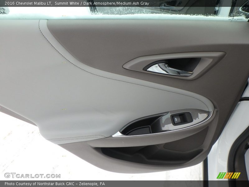 Summit White / Dark Atmosphere/Medium Ash Gray 2016 Chevrolet Malibu LT