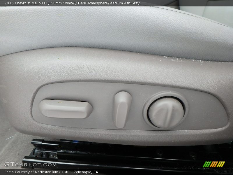 Summit White / Dark Atmosphere/Medium Ash Gray 2016 Chevrolet Malibu LT