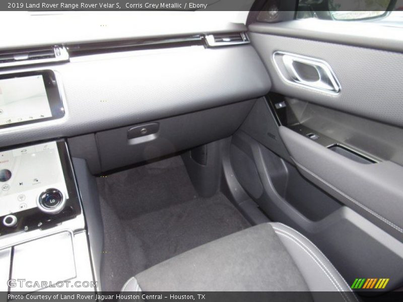 Corris Grey Metallic / Ebony 2019 Land Rover Range Rover Velar S