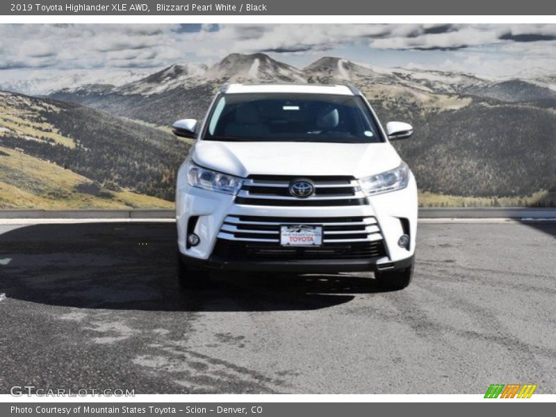 Blizzard Pearl White / Black 2019 Toyota Highlander XLE AWD