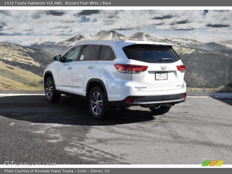 Blizzard Pearl White / Black 2019 Toyota Highlander XLE AWD