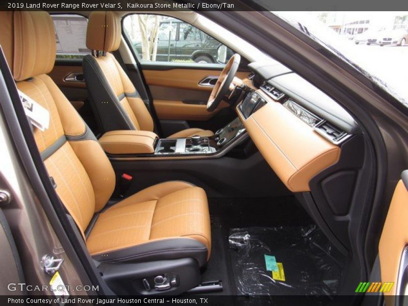 Front Seat of 2019 Range Rover Velar S