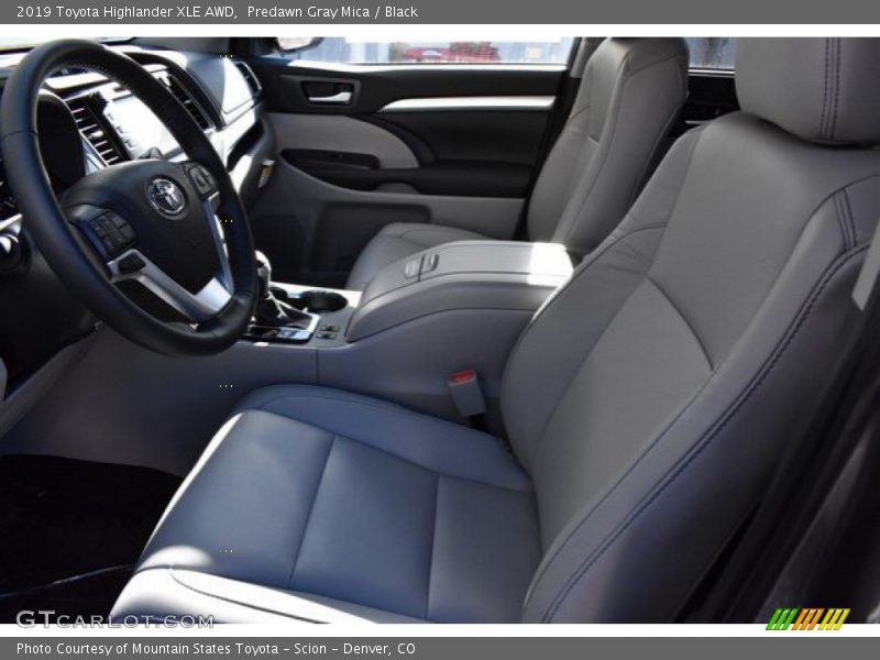Predawn Gray Mica / Black 2019 Toyota Highlander XLE AWD