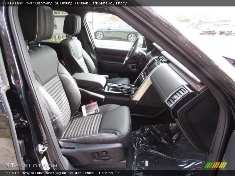 Farallon Black Metallic / Ebony 2019 Land Rover Discovery HSE Luxury