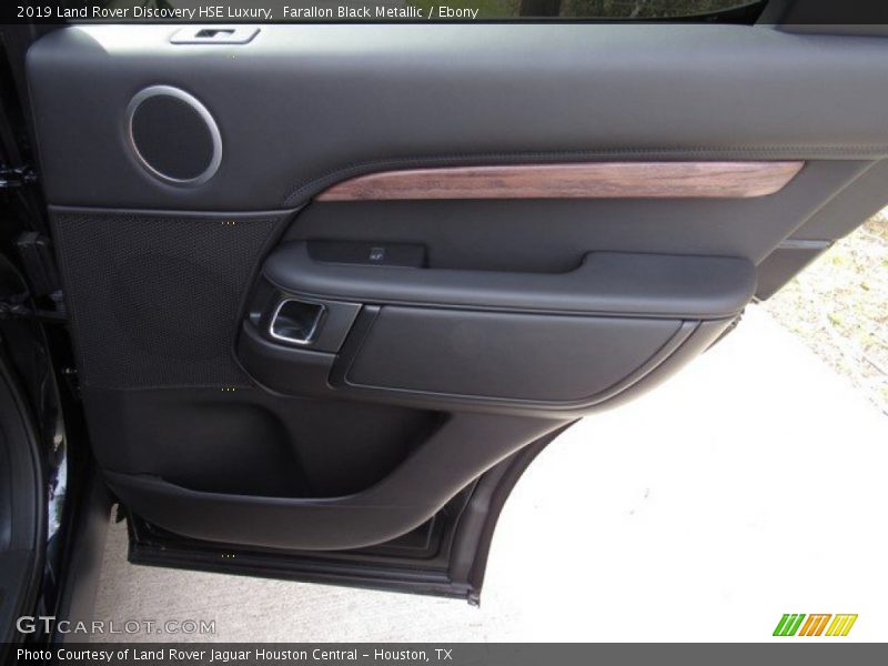 Farallon Black Metallic / Ebony 2019 Land Rover Discovery HSE Luxury