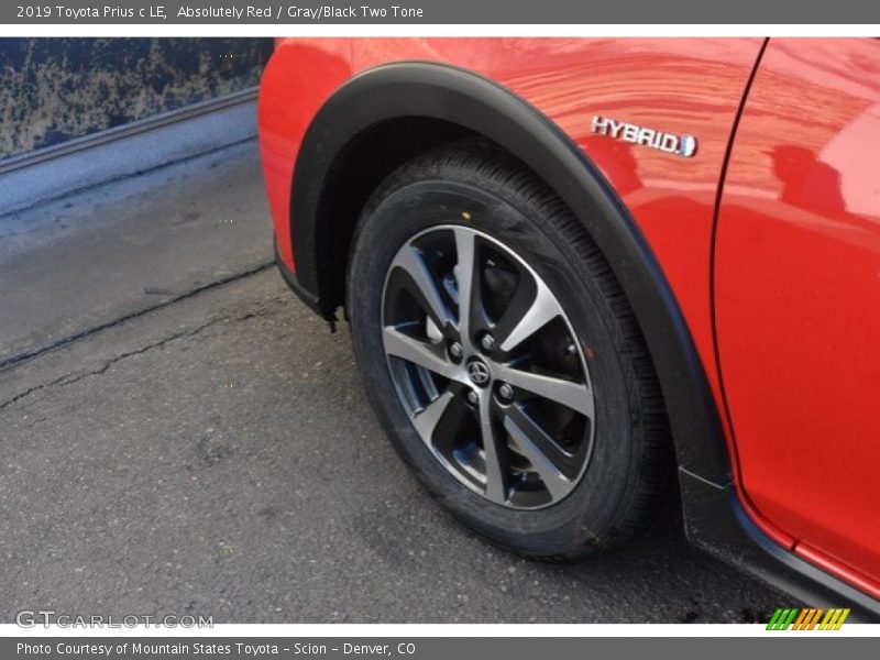 Absolutely Red / Gray/Black Two Tone 2019 Toyota Prius c LE