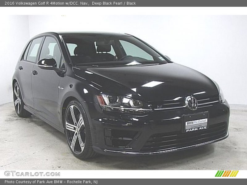 Deep Black Pearl / Black 2016 Volkswagen Golf R 4Motion w/DCC. Nav.